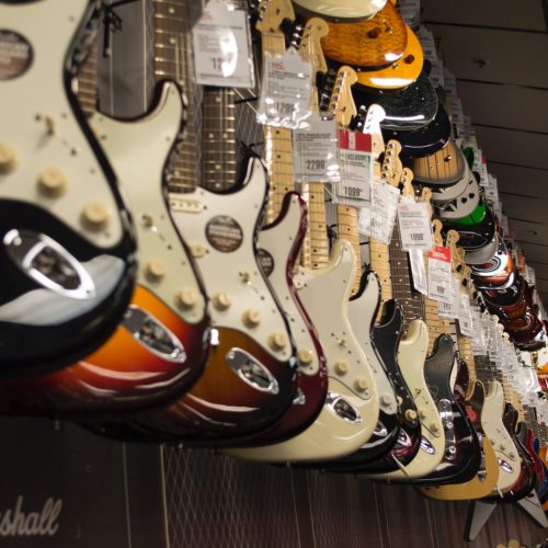 What are the Best Guitars to Play for your Music Genre?